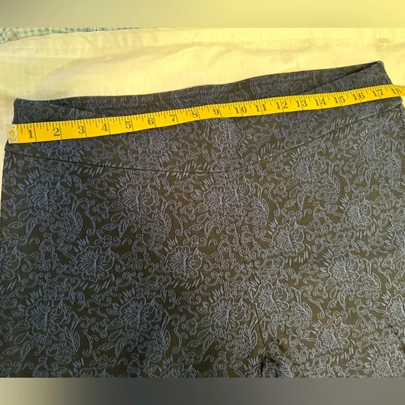 Black and blue floral pants. Size 16. - Picture 7 of 8